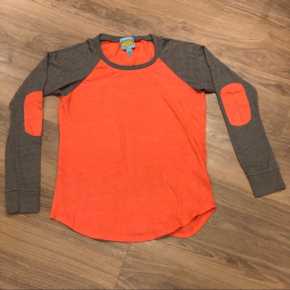 C&C California long sleeve baseball women’s shirt sz: s